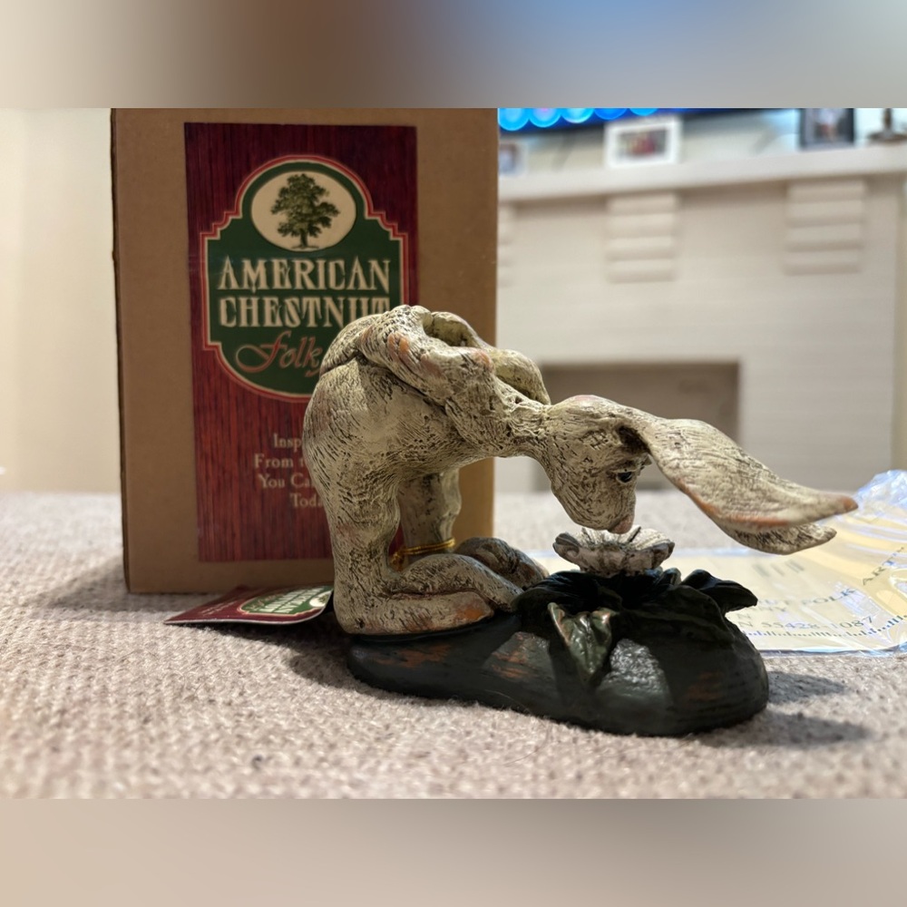 COPY - American Chestnut AM1009 Pixie Smells Sweet 1998 Figurine